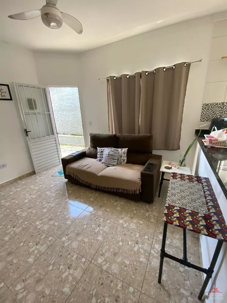 Casa à venda com 2 quartos, 60m² - Foto 17