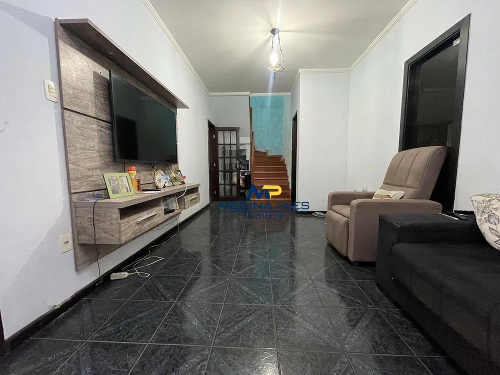 Casa, 3 quartos, 178 m² - Foto 2