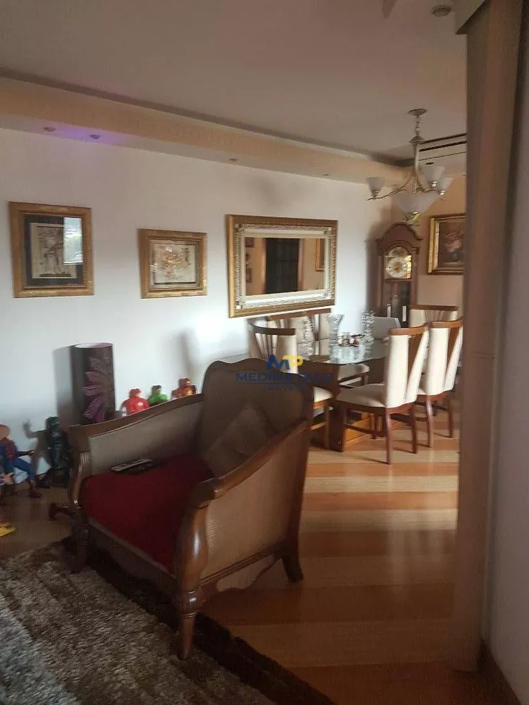 Apartamento, 3 quartos, 200 m² - Foto 10