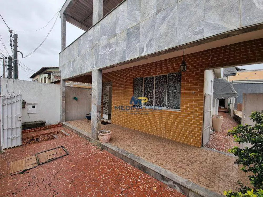 Casa, 4 quartos, 275 m² - Foto 1