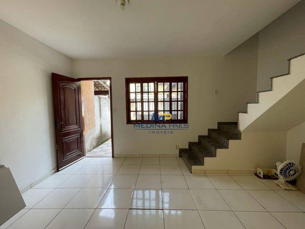 Casa à venda com 2 quartos, 95m² - Foto 4