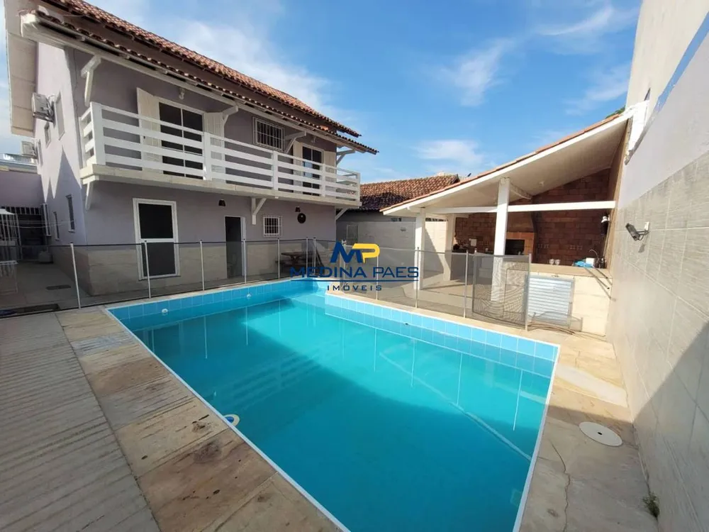 Casa, 6 quartos, 218 m² - Foto 2
