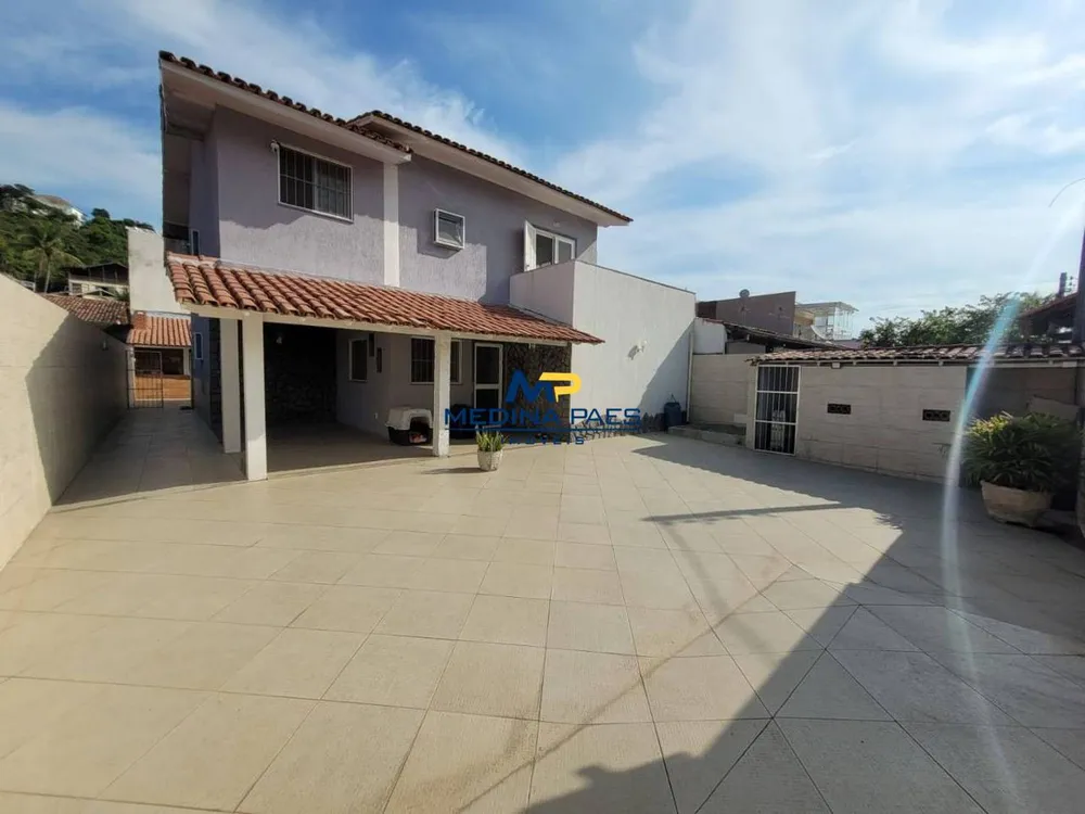 Casa, 6 quartos, 218 m² - Foto 24