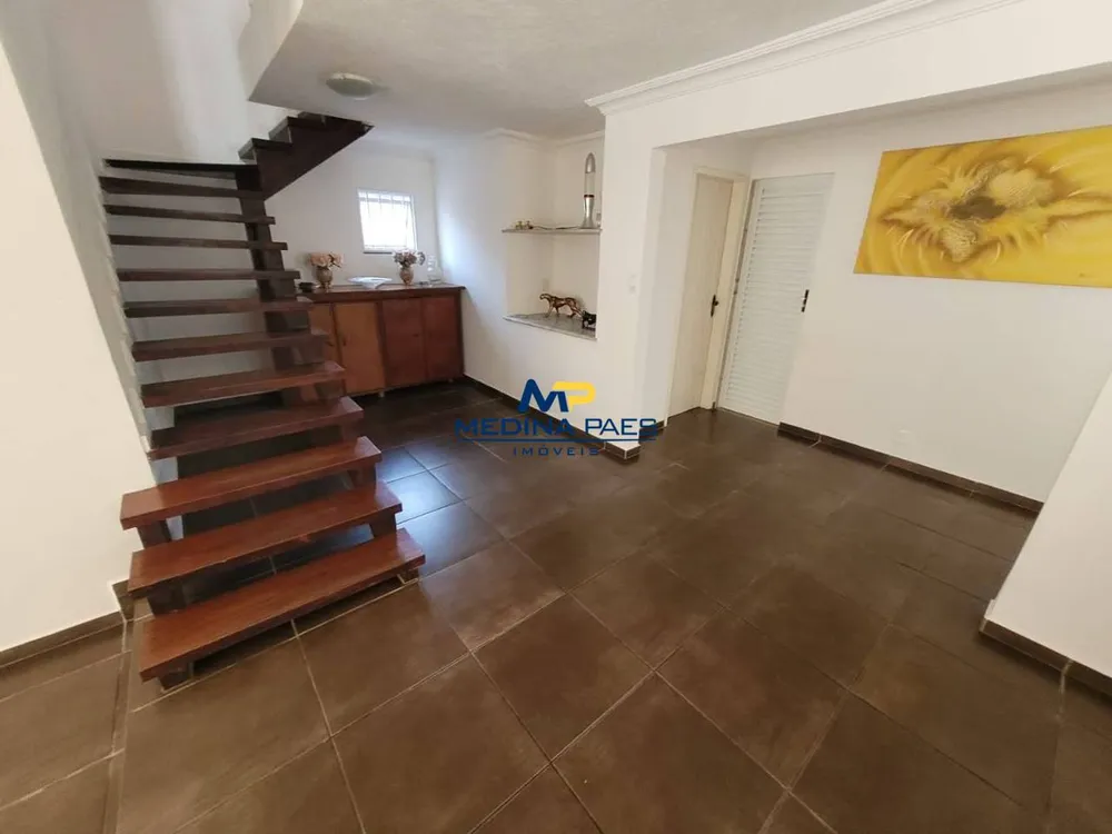 Casa, 6 quartos, 218 m² - Foto 9