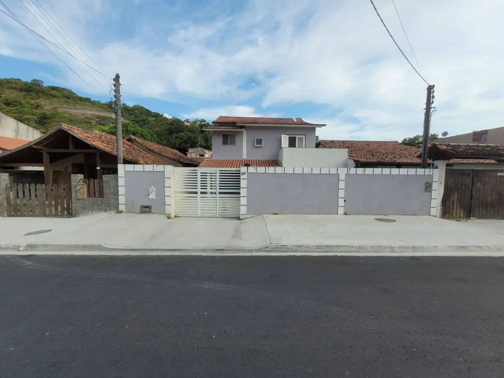 Casa, 6 quartos, 218 m² - Foto 3