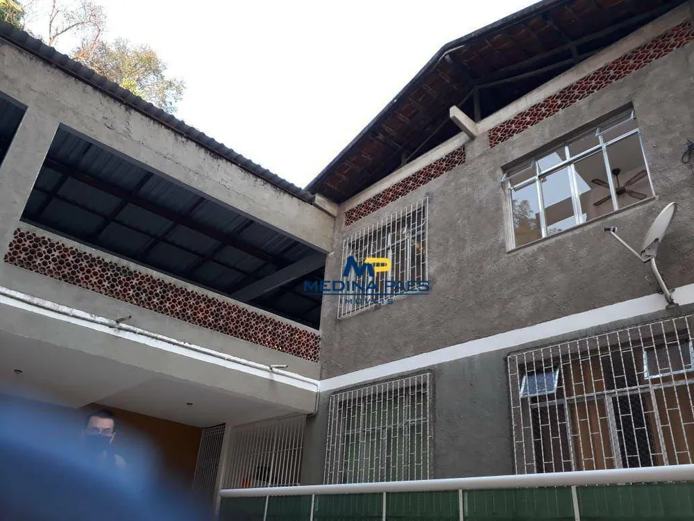 Casa, 4 quartos, 152 m² - Foto 2