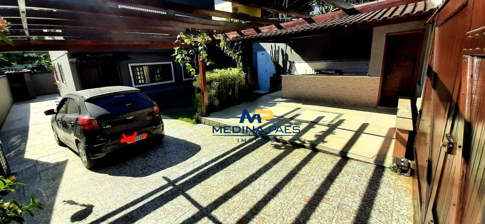 Casa, 5 quartos, 240 m² - Foto 3