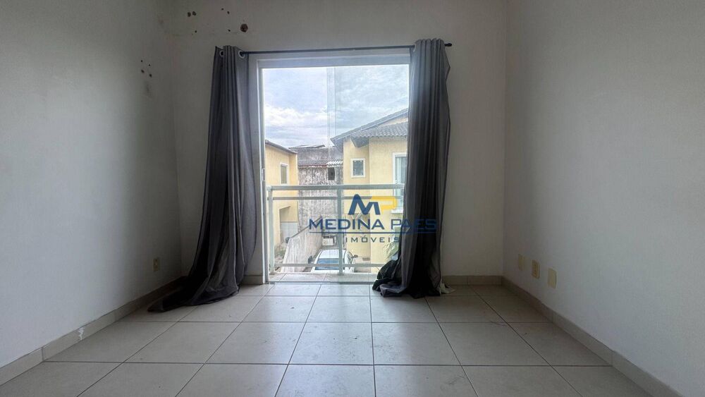 Casa à venda com 2 quartos, 58m² - Foto 4