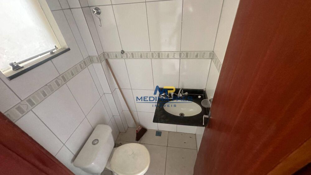 Casa à venda com 2 quartos, 58m² - Foto 9