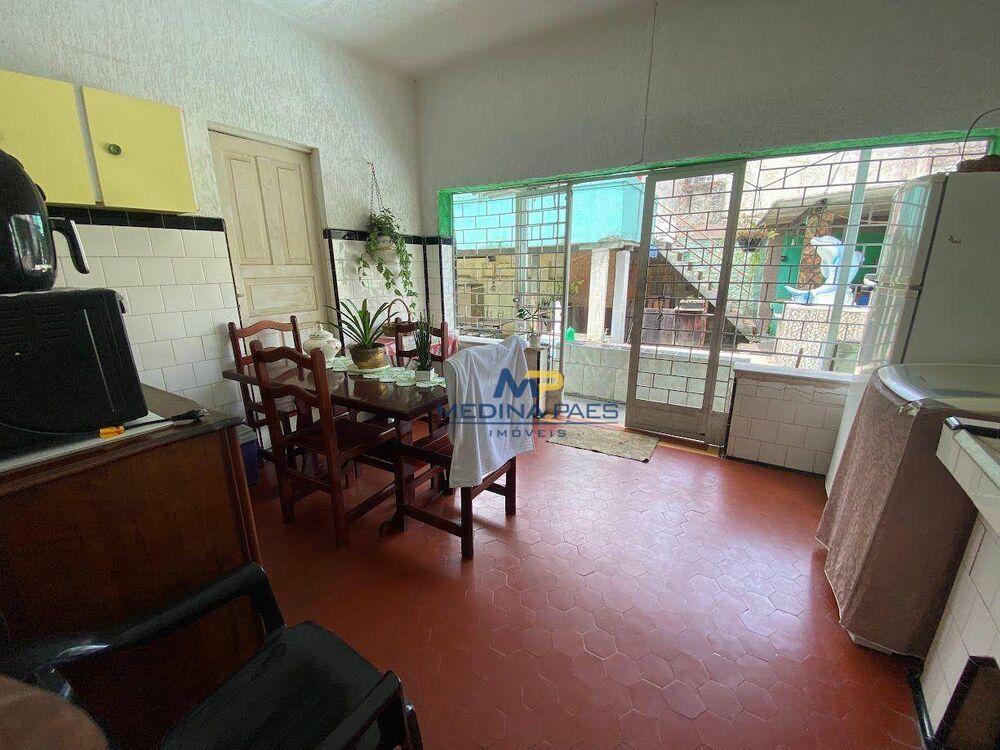Casa à venda com 3 quartos, 121m² - Foto 9