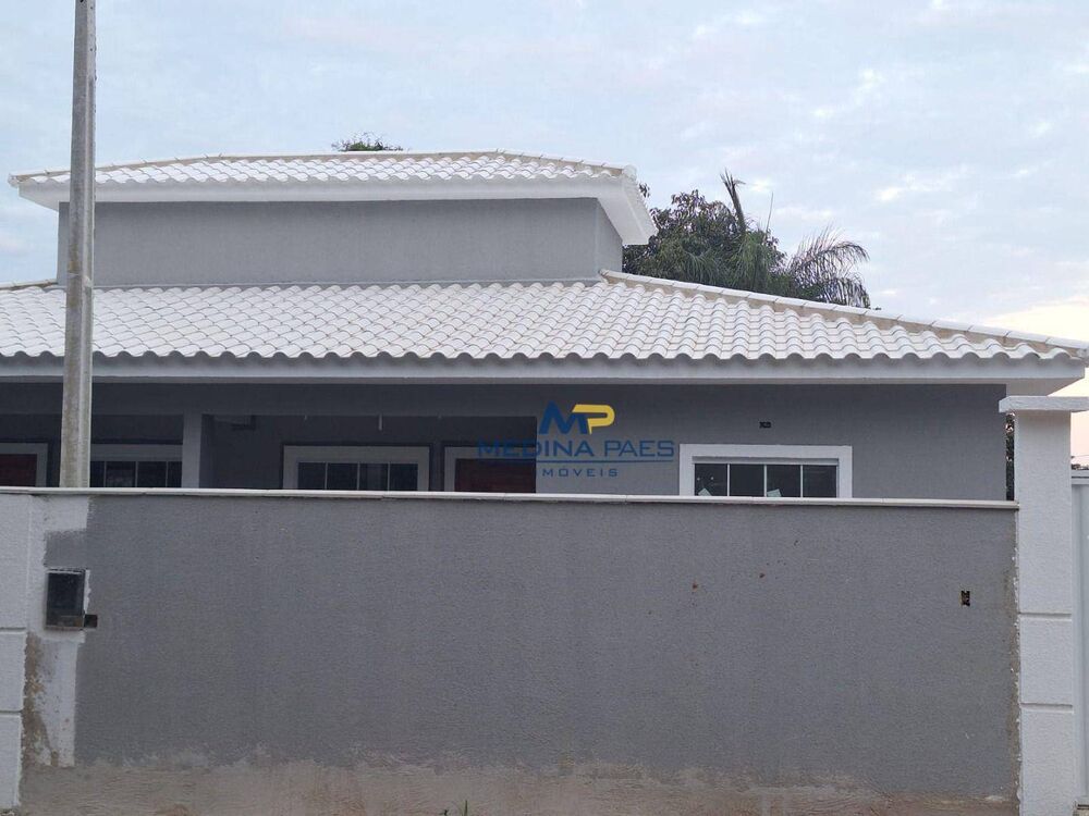 Casa à venda com 2 quartos, 70m² - Foto 3