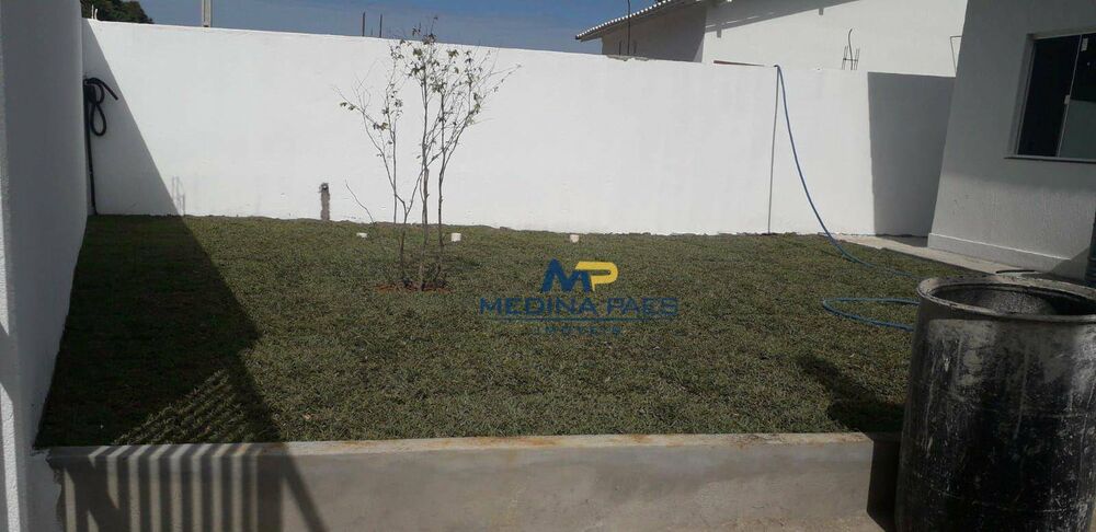 Casa à venda com 2 quartos, 61m² - Foto 11