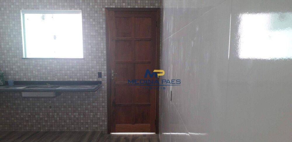 Casa à venda com 2 quartos, 61m² - Foto 7