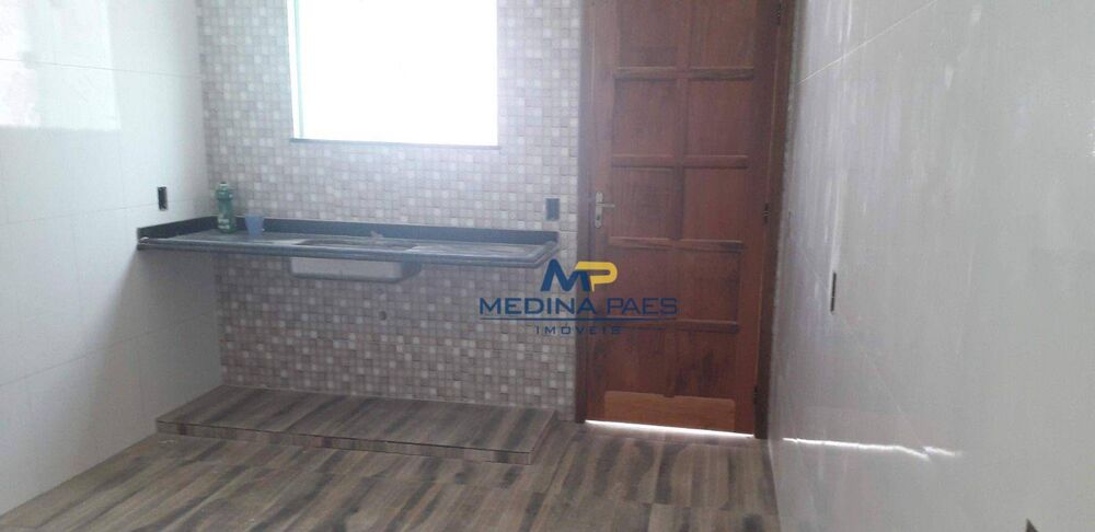 Casa à venda com 2 quartos, 61m² - Foto 5