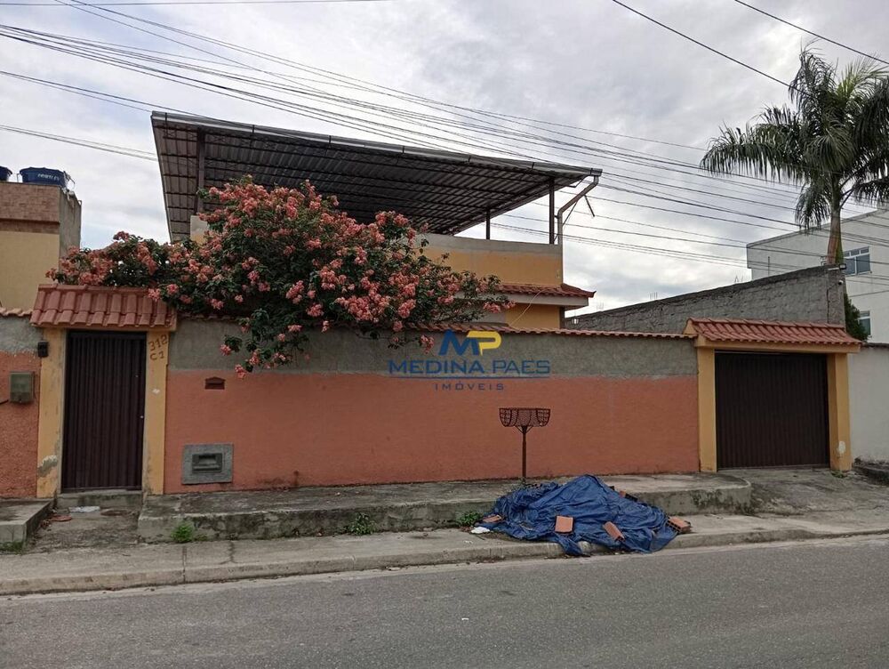 Casa à venda com 3 quartos, 160m² - Foto 2