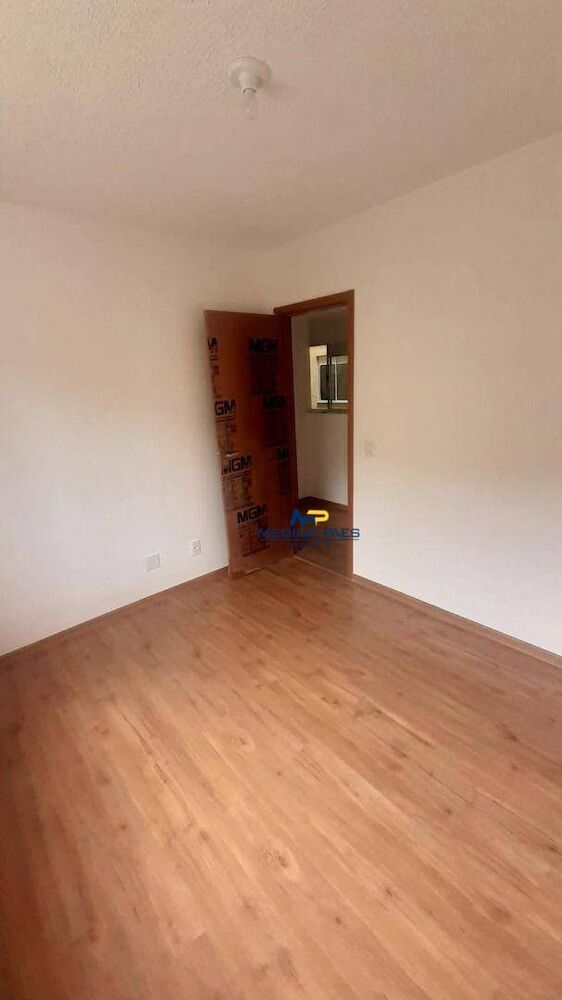 Apartamento à venda com 2 quartos, 41m² - Foto 3