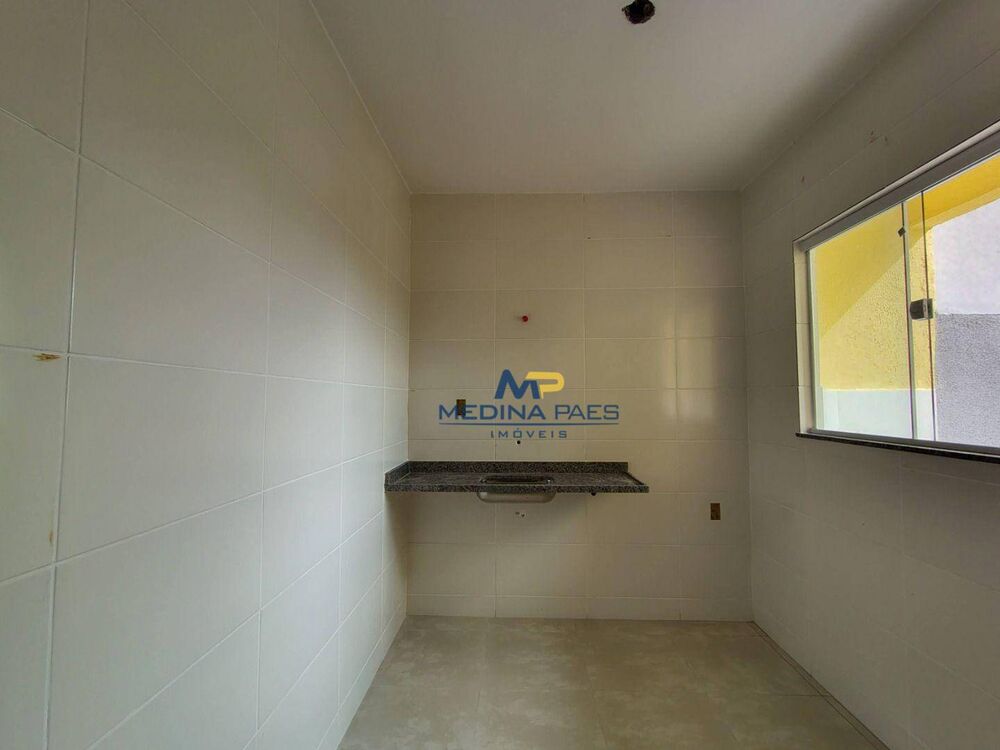 Casa à venda com 2 quartos, 55m² - Foto 11