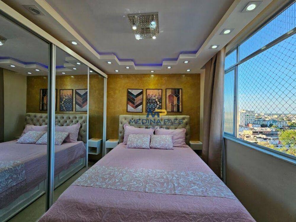 Apartamento à venda com 2 quartos, 70m² - Foto 1