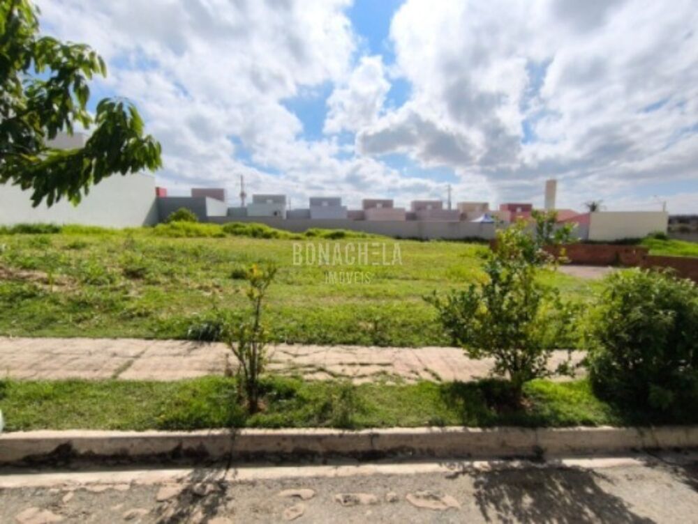 Terreno, 210 m² - Foto 1