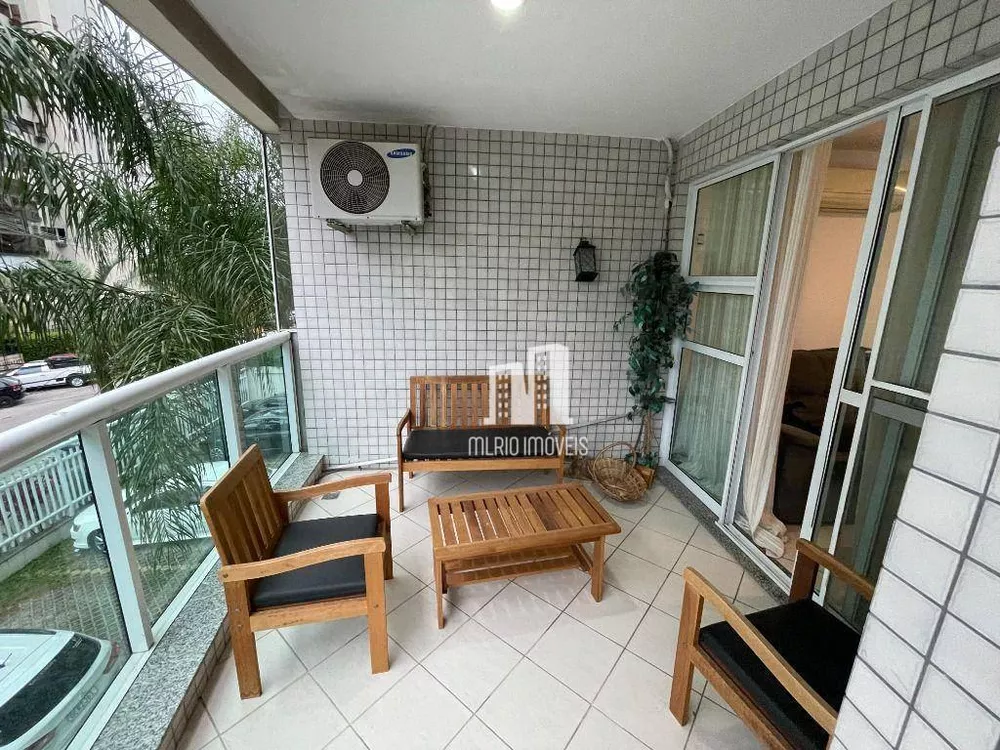 Apartamento à venda com 2 quartos, 68m² - Foto 1