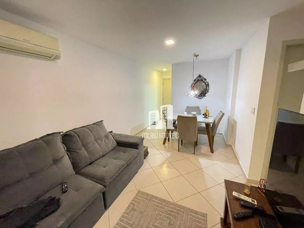 Apartamento à venda com 2 quartos, 68m² - Foto 3