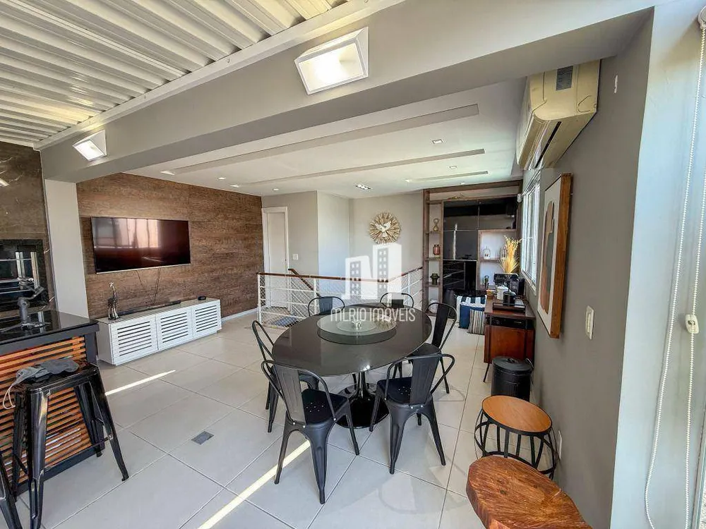Cobertura, 3 quartos, 179 m² - Foto 2