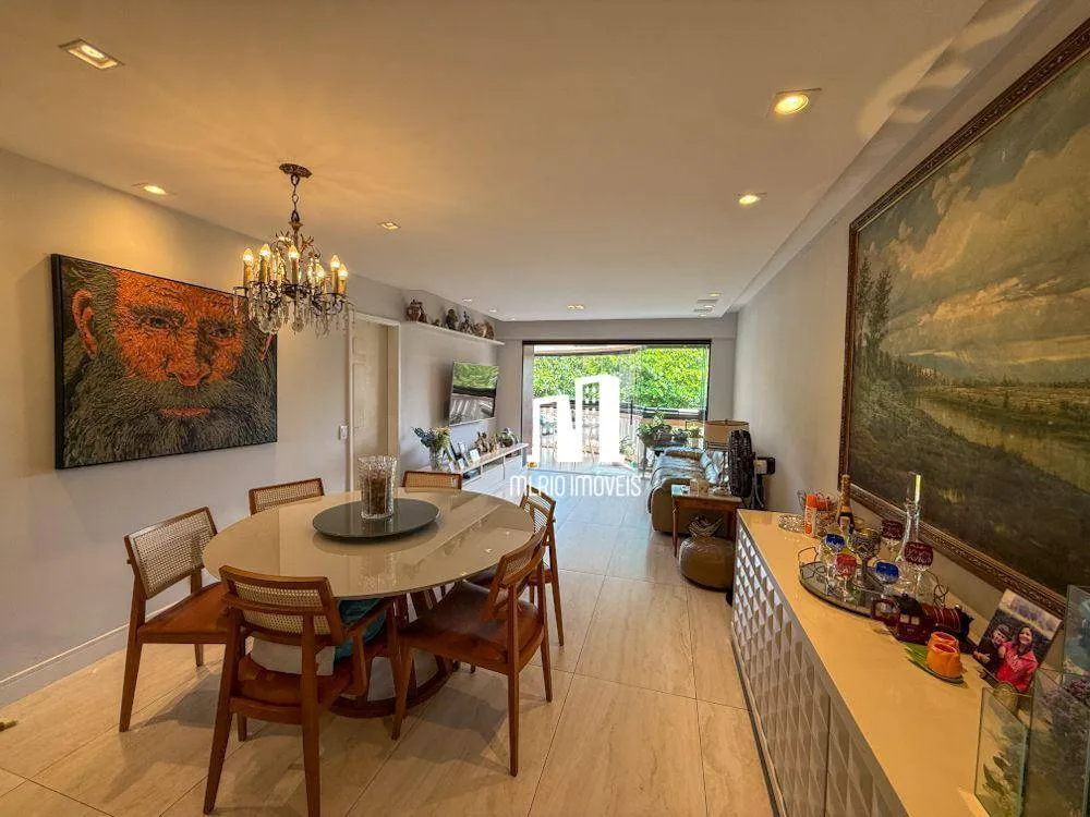Apartamento, 3 quartos, 145 m² - Foto 1