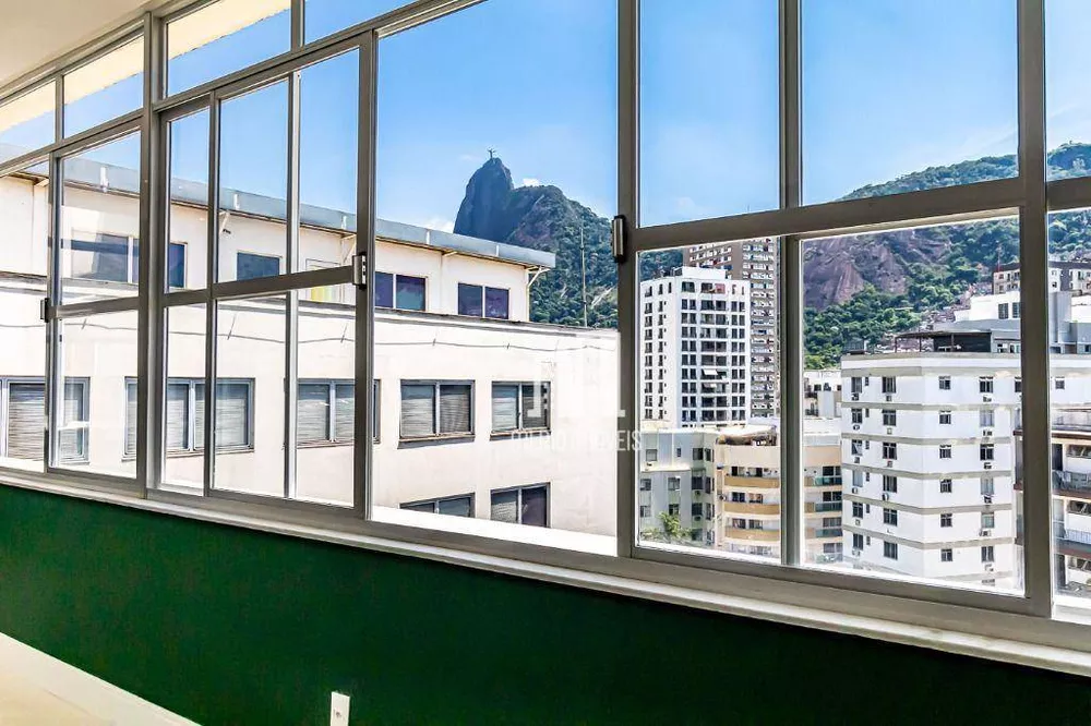 Apartamento à venda com 3 quartos, 225m² - Foto 1