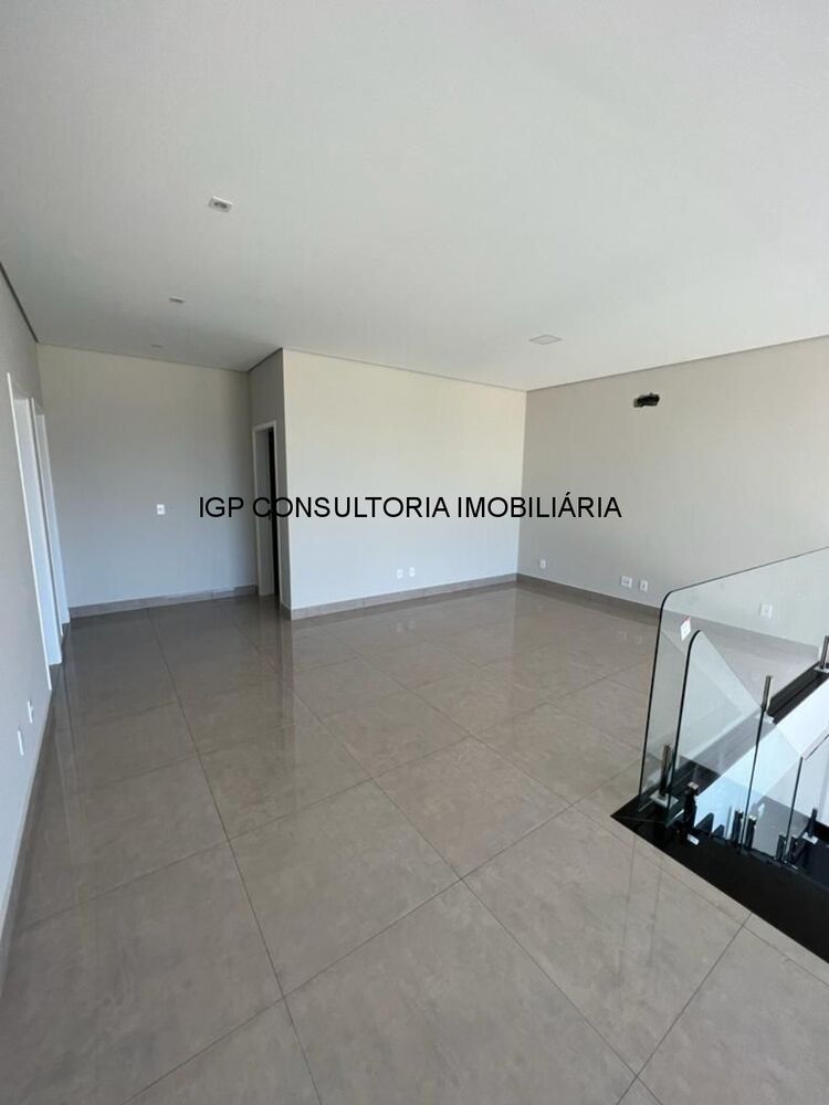 Casa à venda com 3 quartos, 286m² - Foto 3