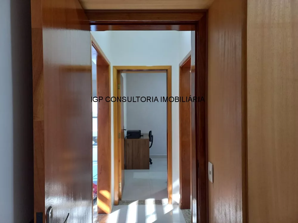 Casa à venda com 3 quartos, 236m² - Foto 17