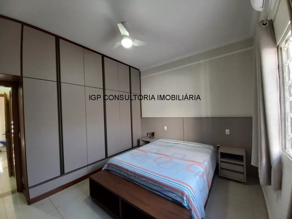 Casa à venda com 3 quartos, 236m² - Foto 14