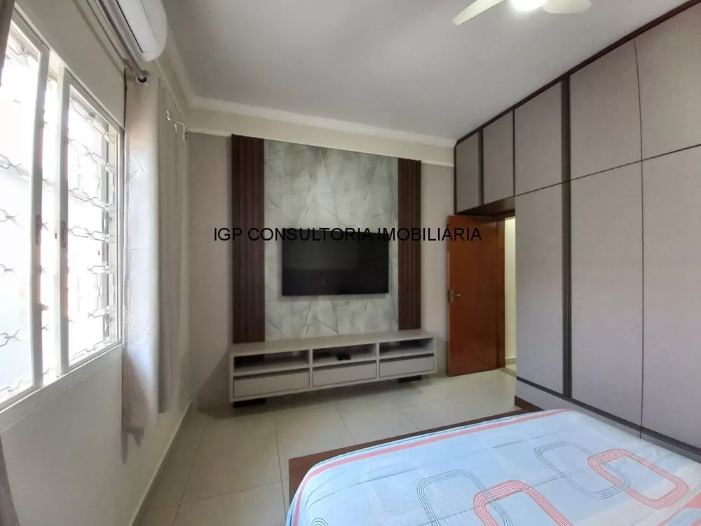 Casa à venda com 3 quartos, 236m² - Foto 7