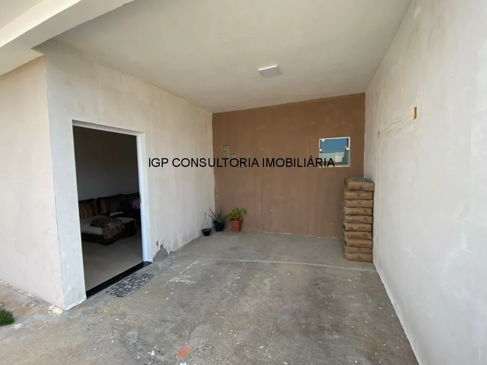 Casa à venda com 2 quartos, 189m² - Foto 2