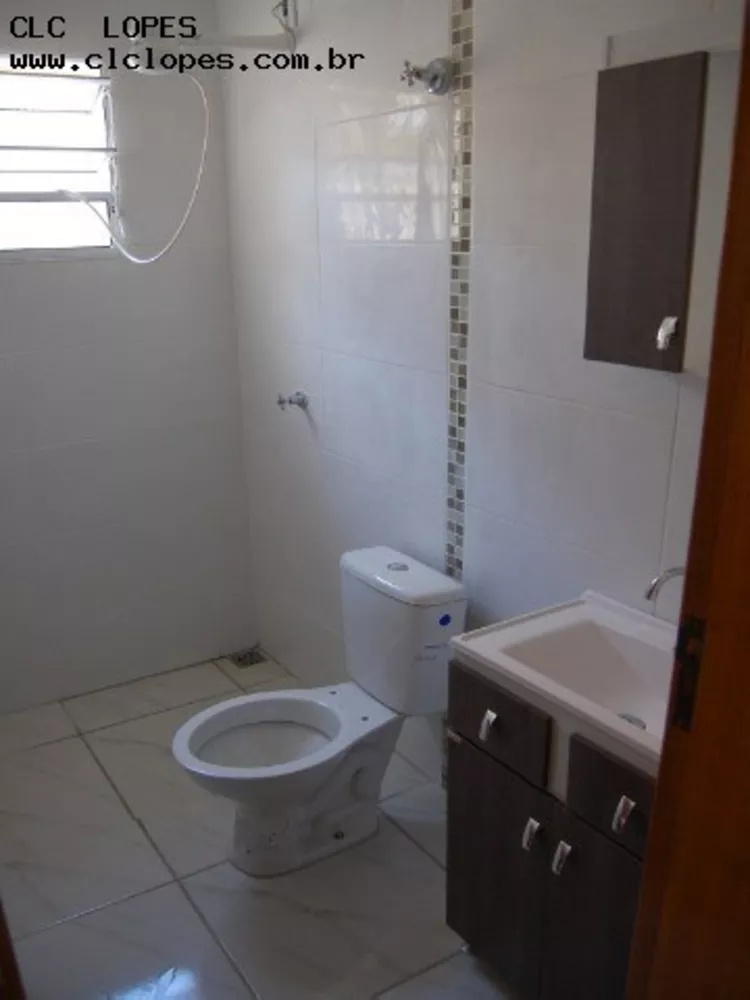 Casa à venda com 2 quartos, 125m² - Foto 3