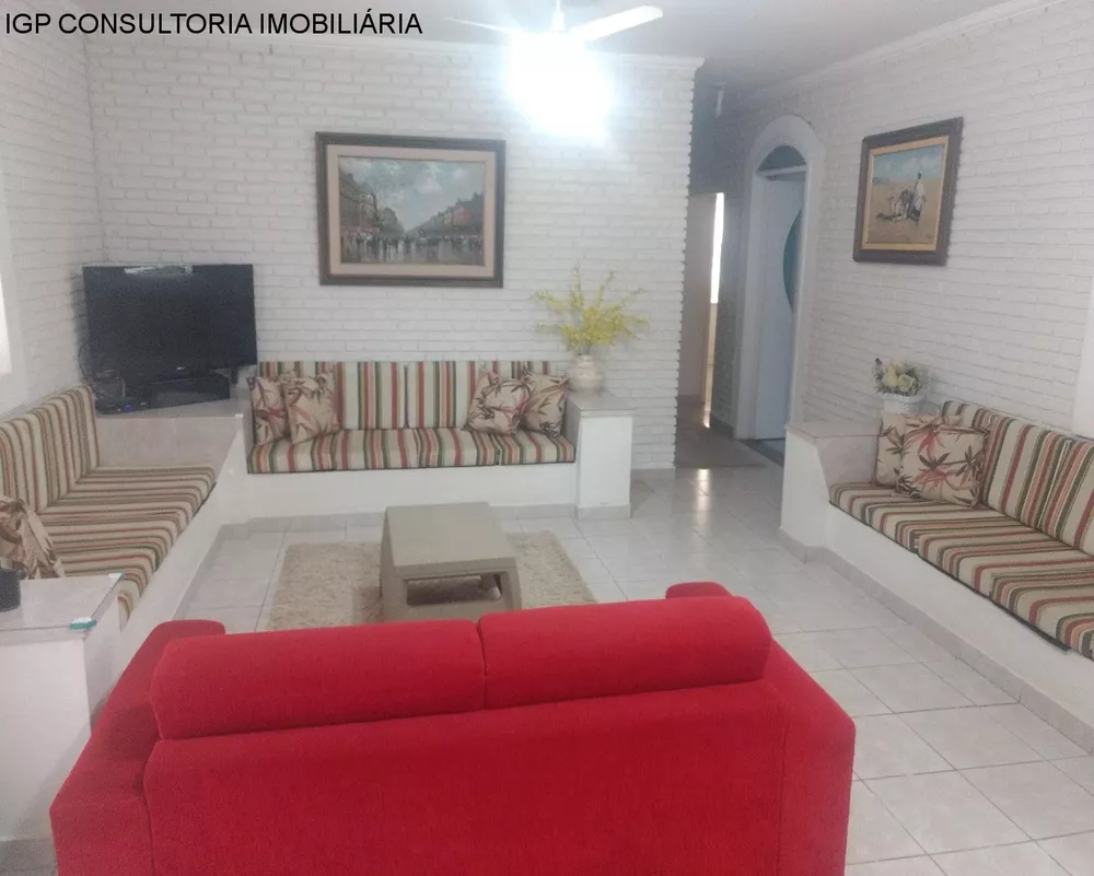 Chácara à venda com 4 quartos, 348m² - Foto 2