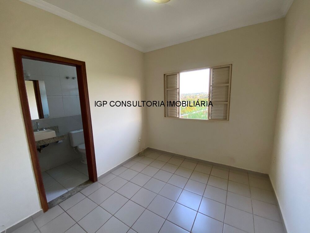 Casa à venda com 6 quartos, 281m² - Foto 5