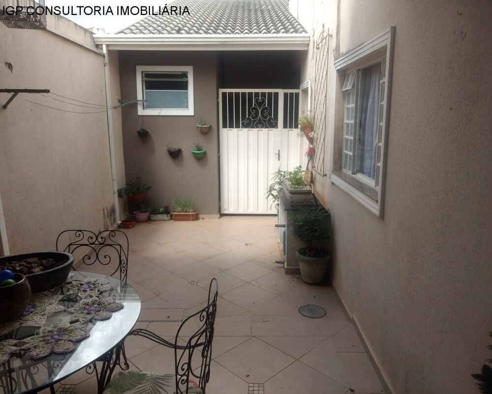 Casa à venda com 3 quartos, 243m² - Foto 15