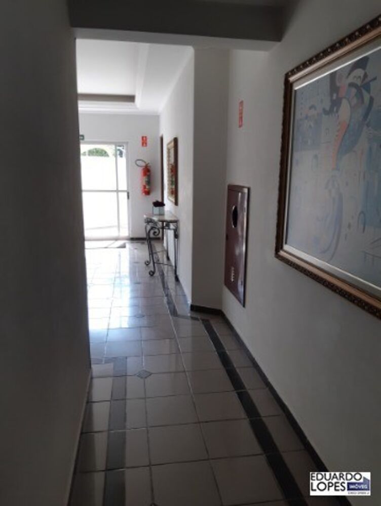 Apartamento à venda com 2 quartos, 78m² - Foto 2