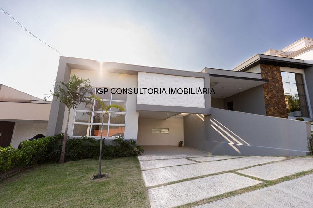 Casa à venda com 3 quartos, 169m² - Foto 1