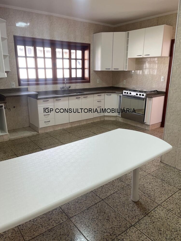 Casa à venda com 4 quartos, 600m² - Foto 28
