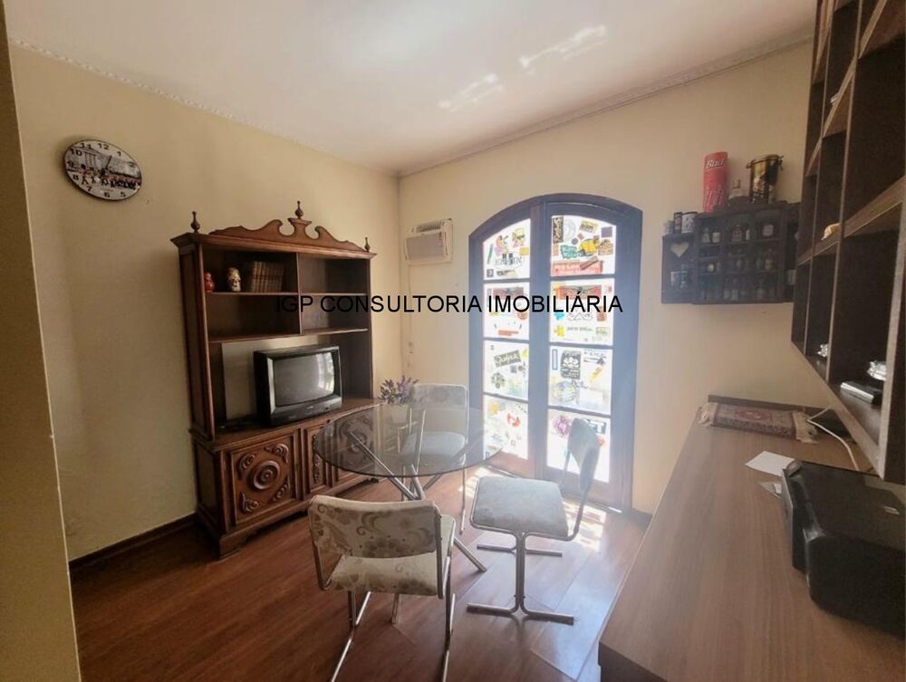 Casa à venda com 4 quartos, 600m² - Foto 17
