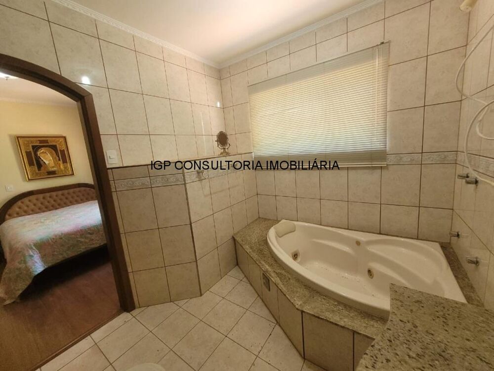 Casa à venda com 4 quartos, 600m² - Foto 25