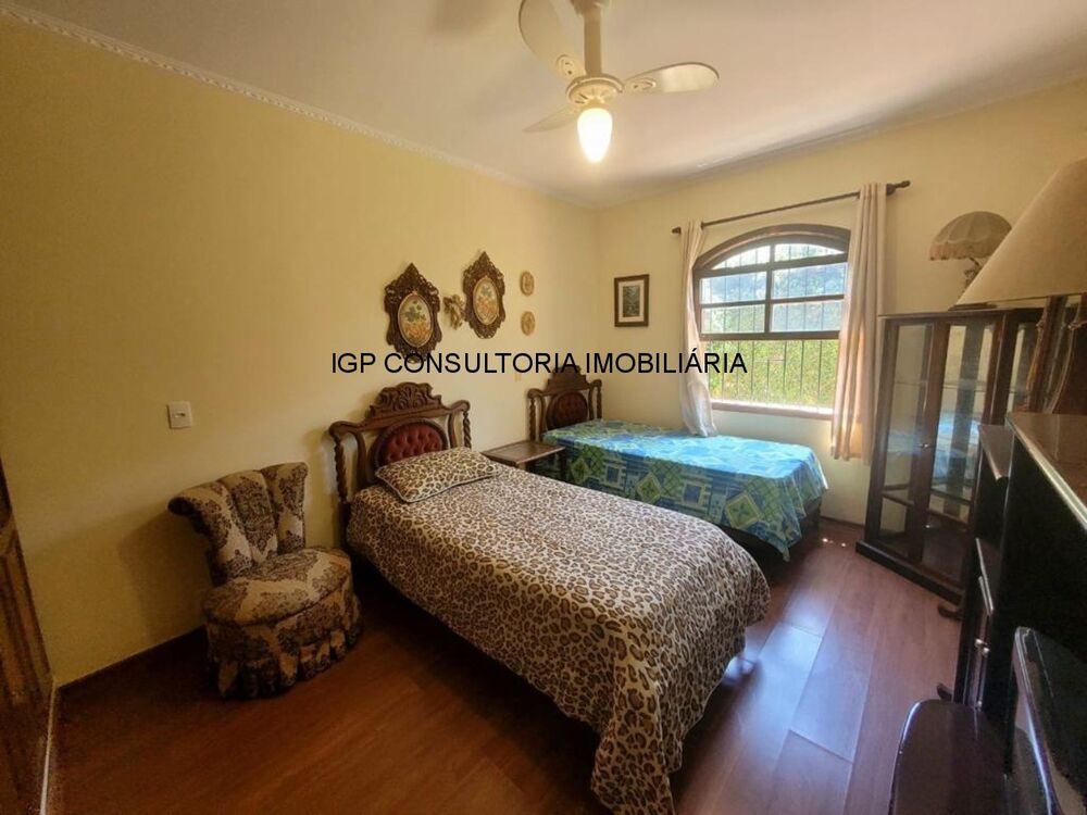 Casa à venda com 4 quartos, 600m² - Foto 21