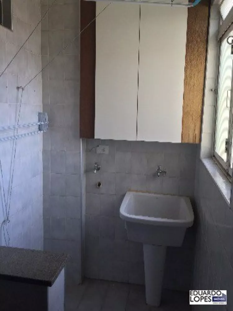 Apartamento à venda com 2 quartos, 70m² - Foto 3