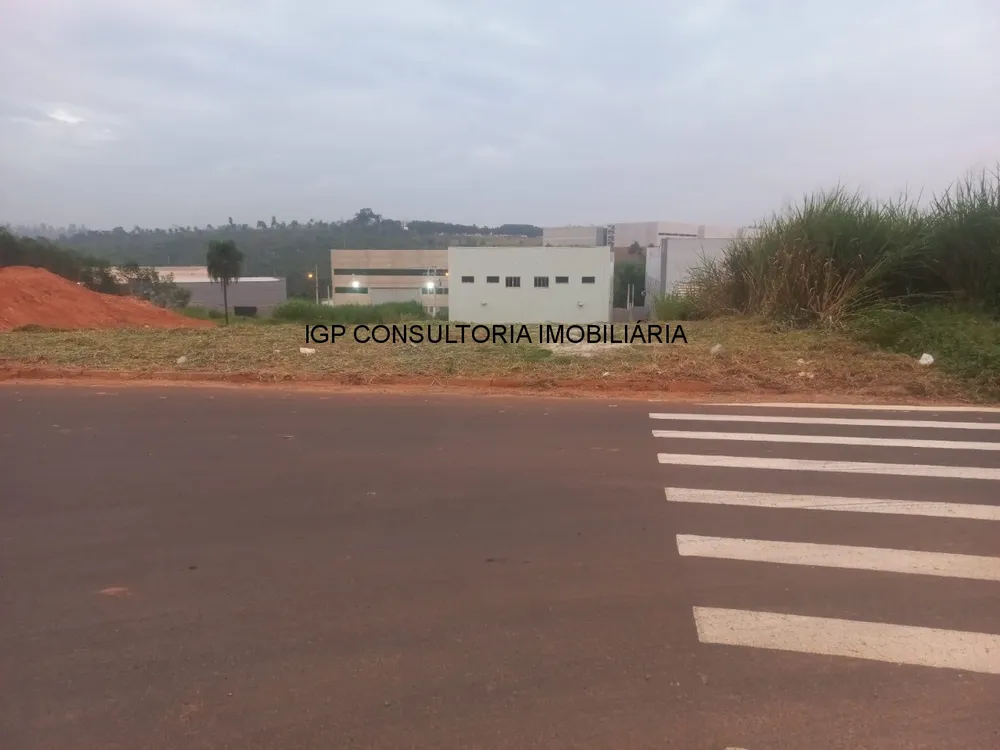 Loteamento e Condomínio, 1000 m² - Foto 1