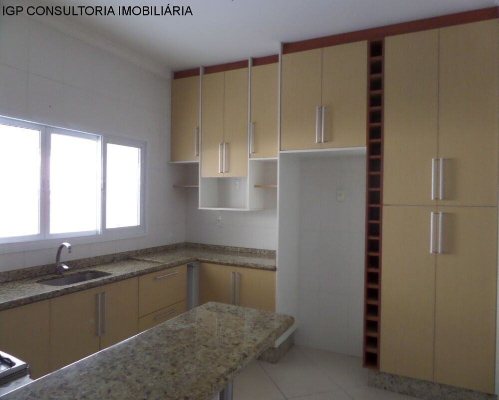 Casa, 3 quartos, 230 m² - Foto 2