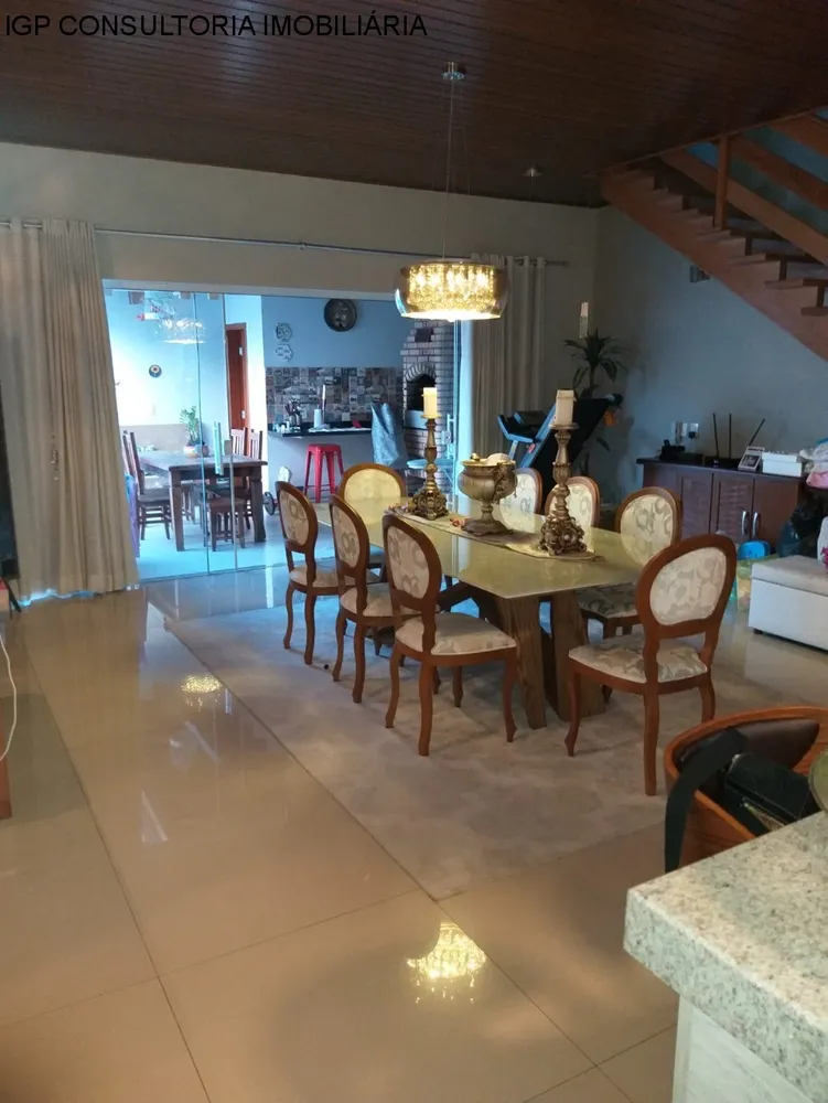 Casa, 4 quartos, 193 m² - Foto 3