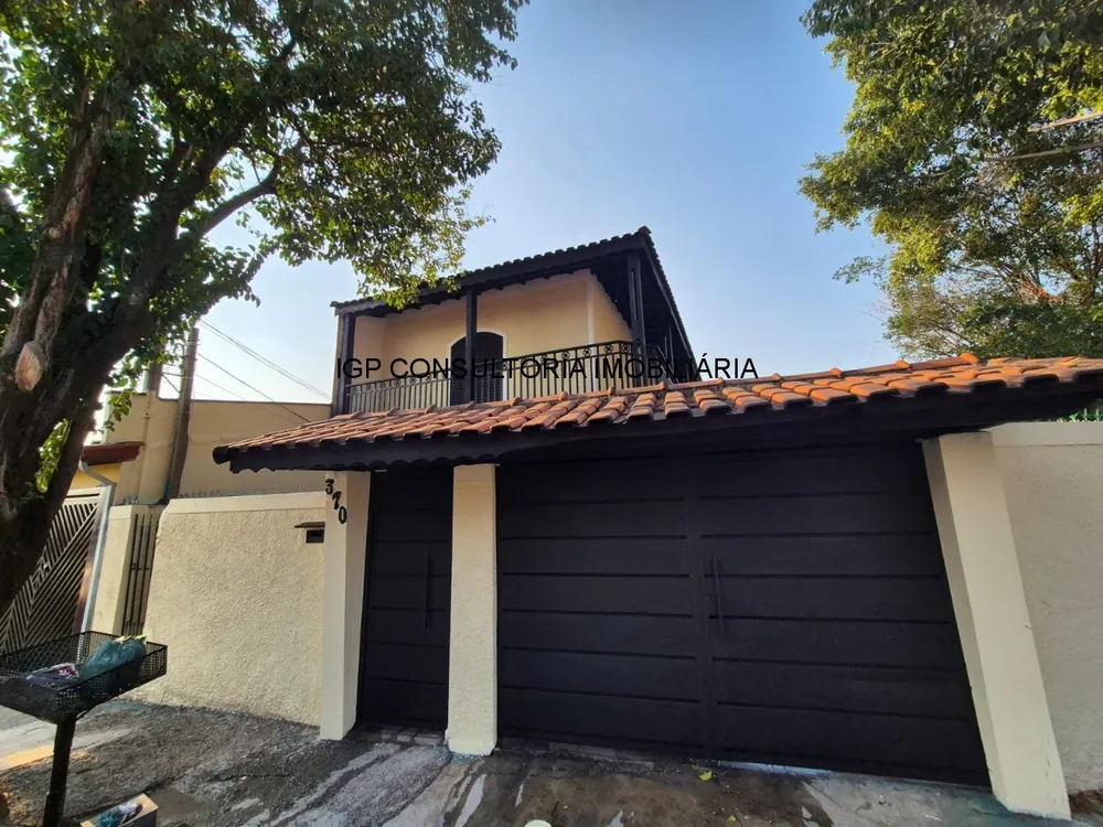 Casa, 3 quartos, 250 m² - Foto 1