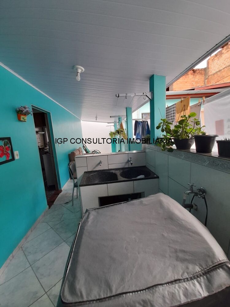 Casa à venda com 3 quartos, 250m² - Foto 4