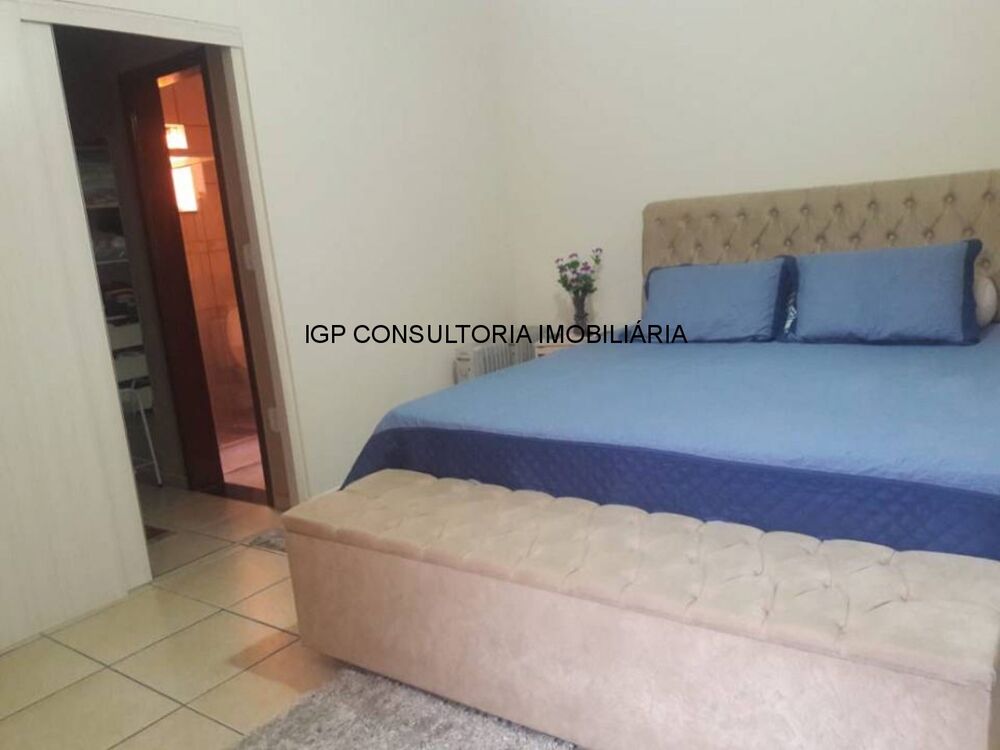 Casa à venda com 3 quartos, 225m² - Foto 10